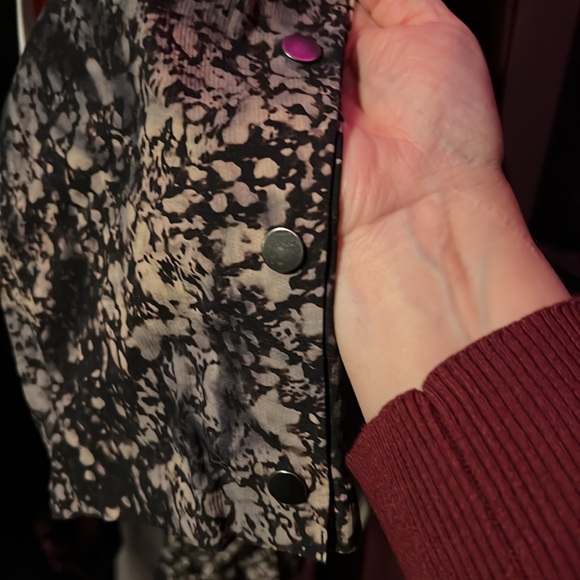 578. Lululemon Revera Jogger Print *lab size M planet surface black granite - Picture 10 of 10